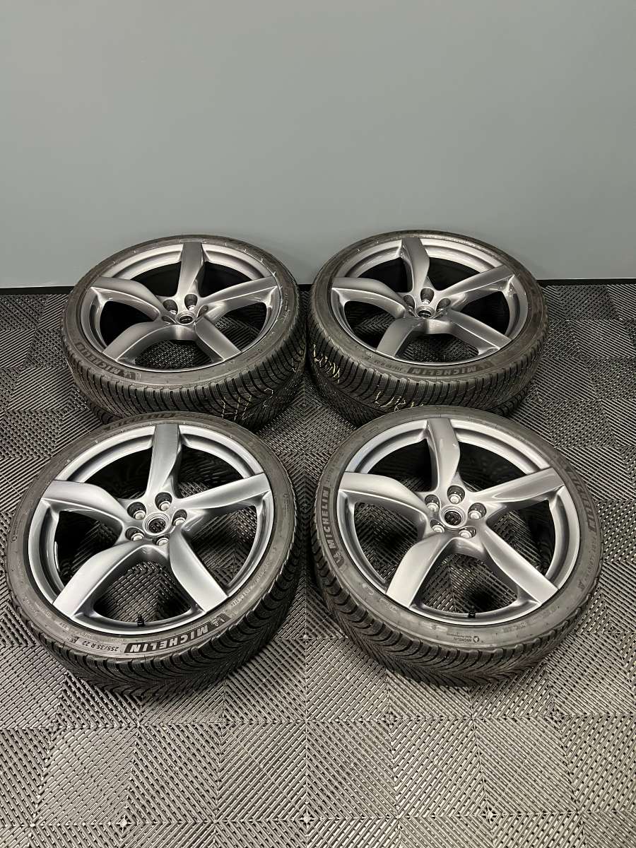Original Ferrari Purosangue 22 23 Zoll Winter Kompletträder 9x22 11x23 983055 983056 Michelin 255/35 315/30 NEU Grau AKTION!