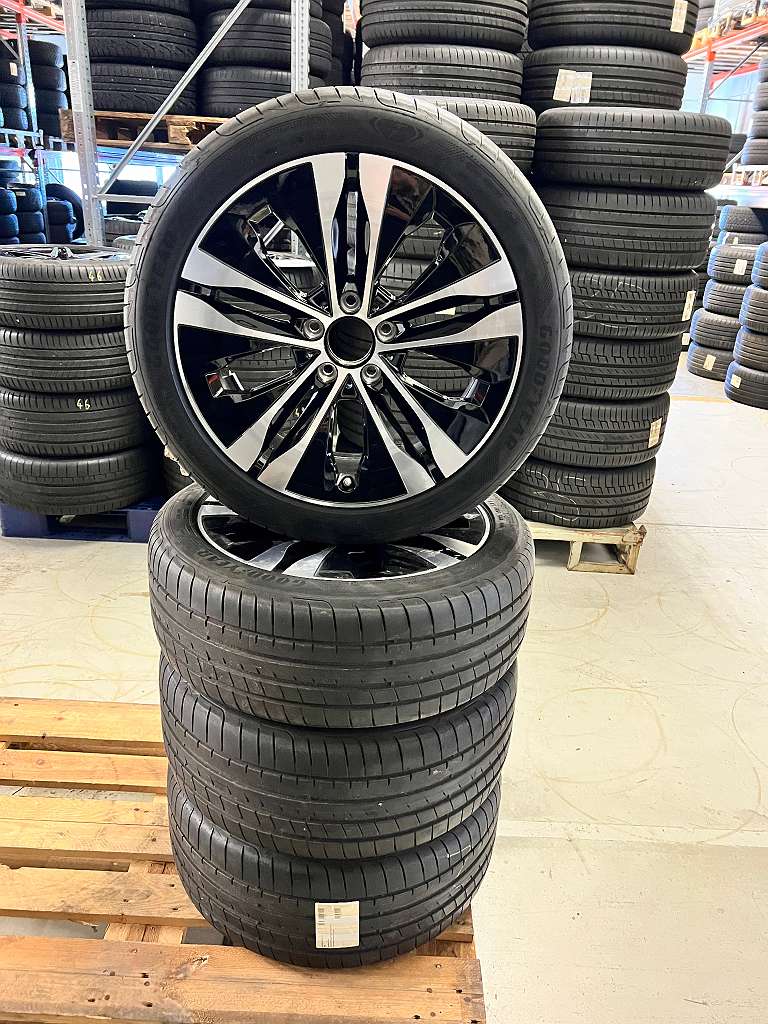 Original Mercedes Benz C Klasse W206 18 Zoll Sommer Kompletträder 7,5x18 8,5x18 A2064015100 Goodyear 225/45 245/40 RDC #165