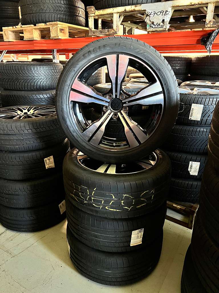 Original Mercedes Benz C Klasse W206 18 Zoll Sommer Kompletträder 8x18 ET41,1 A2064014000 Goodyear 245/45 R18 RDC #30