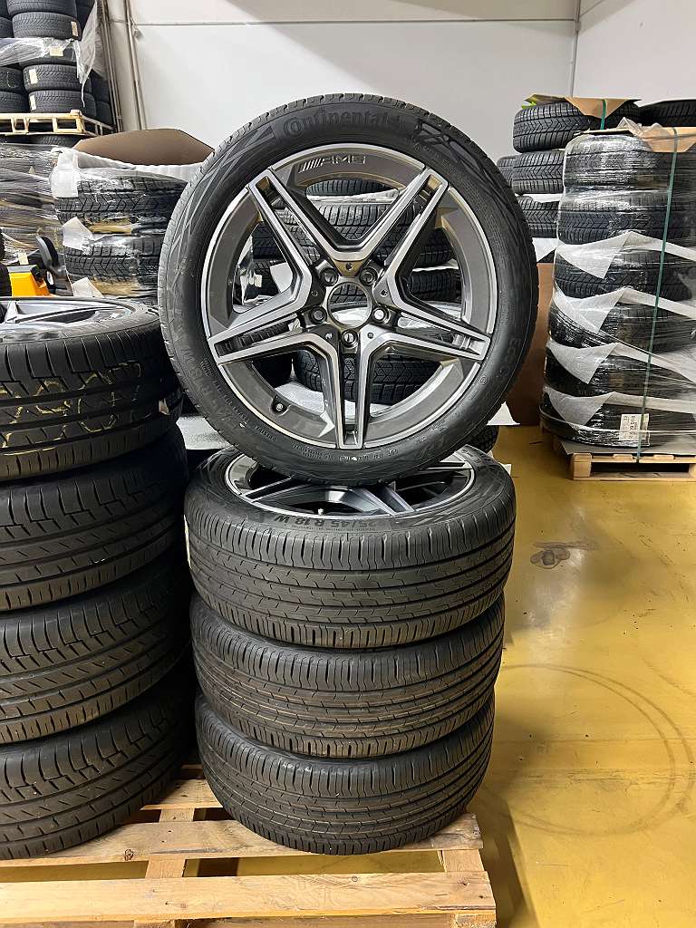 Original Mercedes Benz A CLA Klasse 18 Zoll Sommer Kompletträder 7x18 ET49 A1774011500 Continental 225/45 R18 91W RDC #176