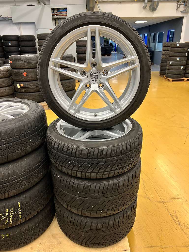 Original Porsche 911 991 991.2 C4 4S 19 Zoll Winter Kompletträder 8,5x19 11x19 99136251000 Continental 235/40 295/35 RDK #1240