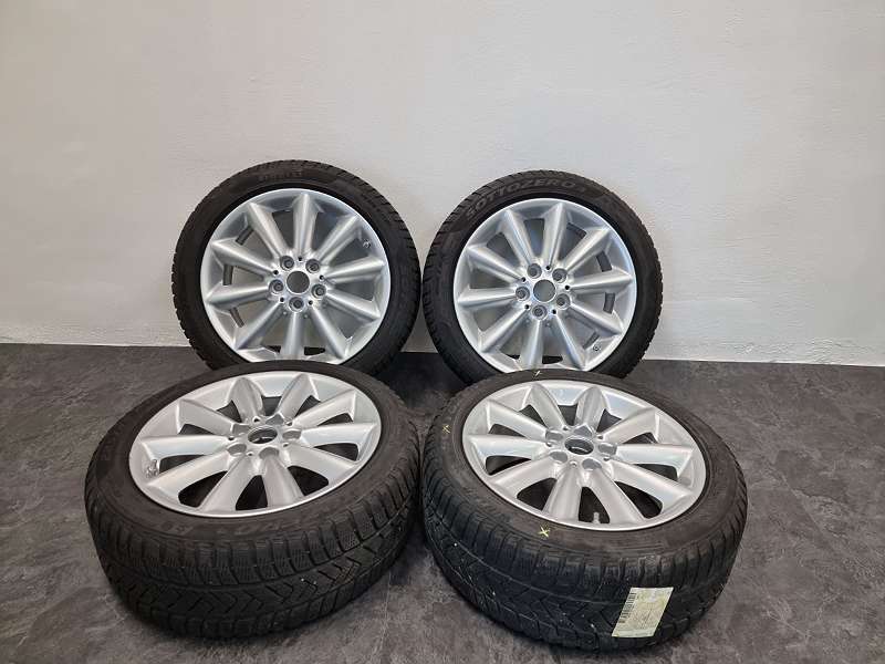 Original MINI Winter Kompletträder 17 Zoll - Vent Spoke 518 silber 7,5J x 17 ET 54 Vorderachse / Hinterachse F54 mit Pirelli SottoZero - 225/45 R17 91H Runflat inkl. RDCi