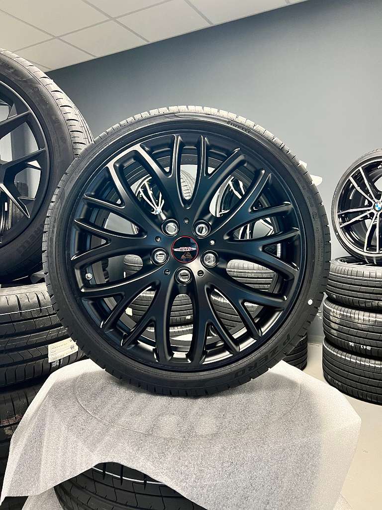Original MINI Sommer Kompletträder F55 F56 F57 18 Zoll Styling JCW Cross Spoke 506 6855102 Aktion NEU