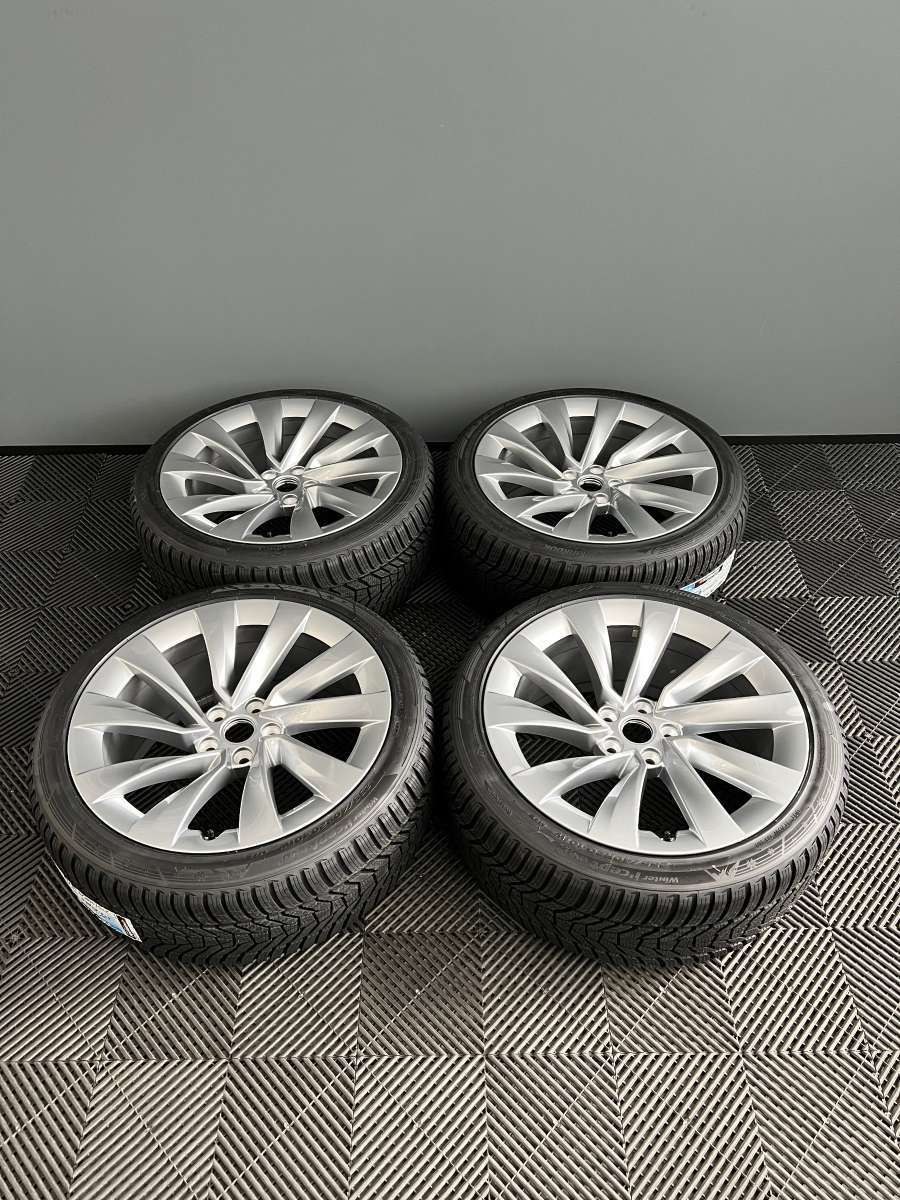 Original Tesla Model Y Juniper Helix 20 Zoll Winter Kompletträder 9,5x20 ET45 2188222-00-B Hankook 255/40 R20 RDC WINTER AKTION NEU