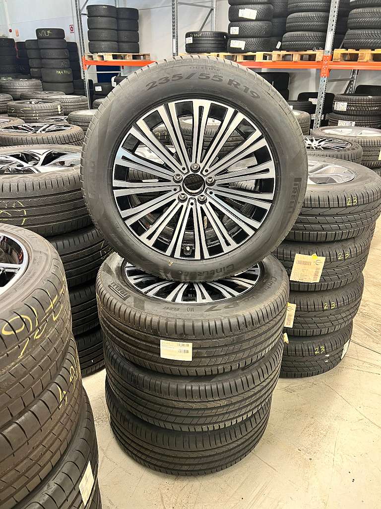 Original Mercedes Benz EQS W297 19 Zoll Sommer Kompletträder 8x19 ET30,5 A2974010500 Pirelli 235/55 R19 RDC #24