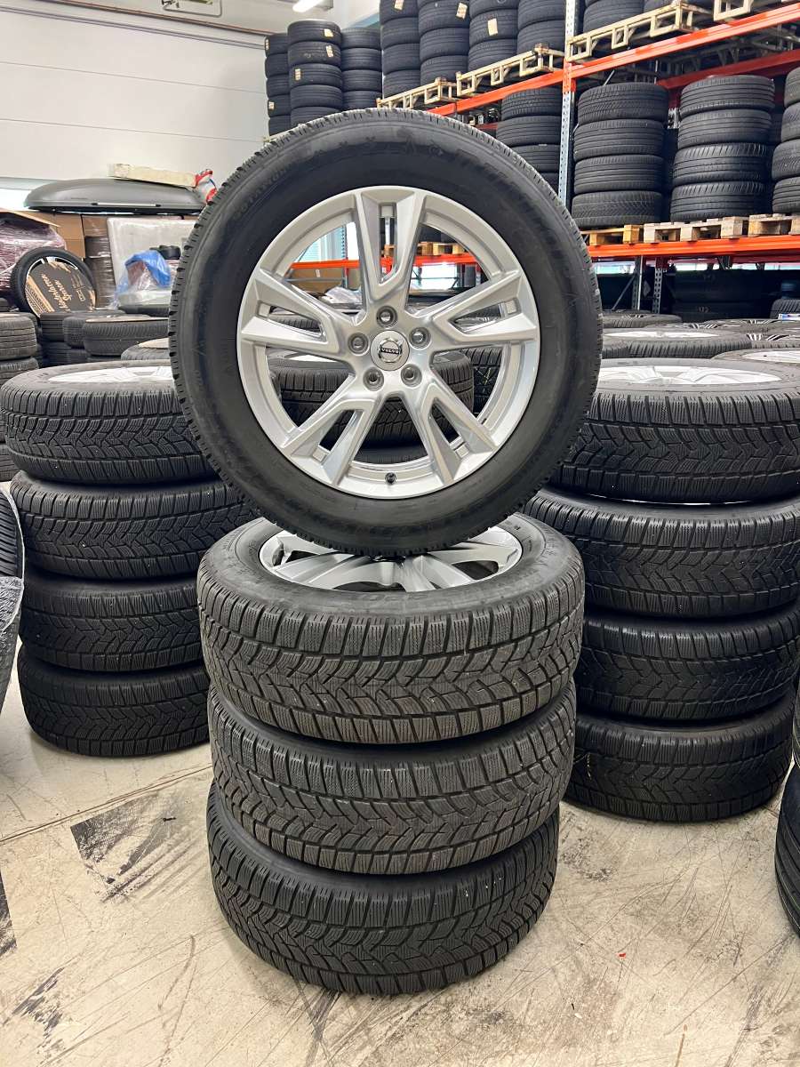 Original Volvo XC60 18 Zoll Winter Kompletträder 7,5x18 ET50,5 31362866 Dunlop 235/60 R18 #5030