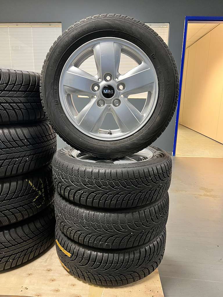 Original Mini F55 F56 F57 Heli Spoke 15 Zoll Winter Kompletträder 5,5x15 ET46 6855101 Nokian 175/65 R15 #992
