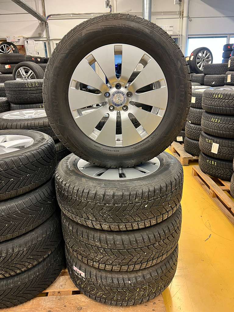 Original Mercedes Benz GLC X253 C253 X253 17 Zoll Winter Kompletträder 7,5x17 ET36 A2534010500 Goodyear 235/65 R17 #1316