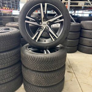 Original Volvo XC40 II 2 19 Zoll Winter Kompletträder 7,5x19 ET50,5 31423931 Goodyear 235/50 R19 #5023x
